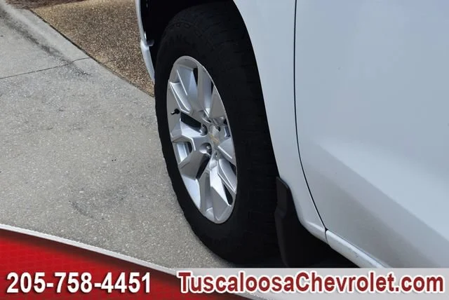 Certified Used 2022 SUMMIT WHITE Chevrolet Custom image 14