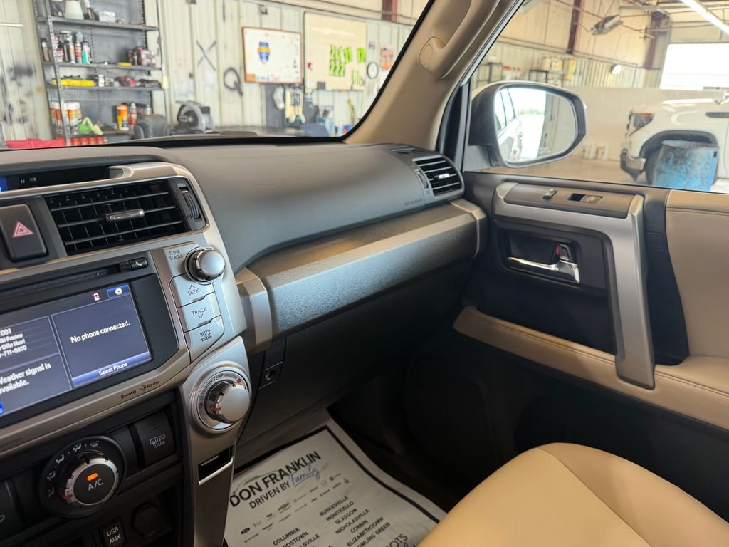 Used 2018 White Toyota SR5 Premium image 14