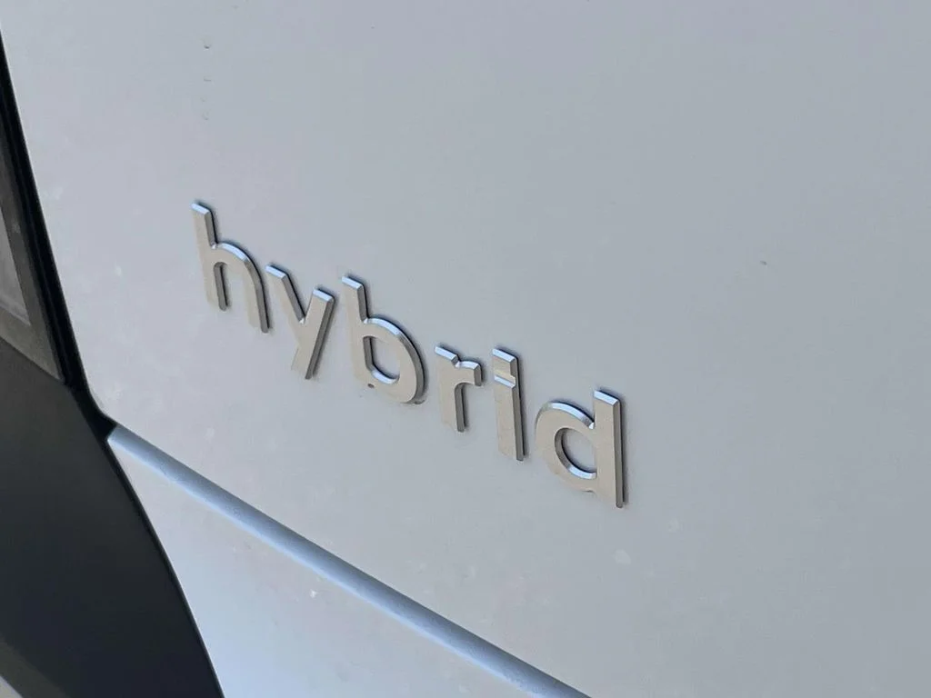 New 2026 White Hyundai SEL image 8