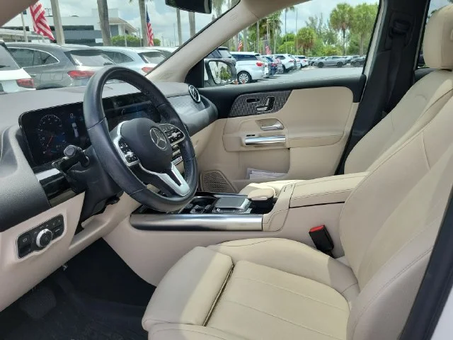 Used 2022 White Mercedes-Benz GLA 250 image 17