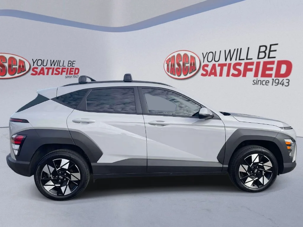 Certified Used 2024 Gray Hyundai SEL image 5