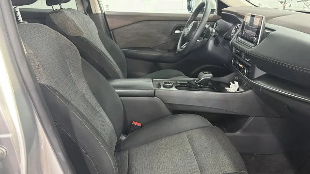 Used 2023 Silver Nissan SV image 12