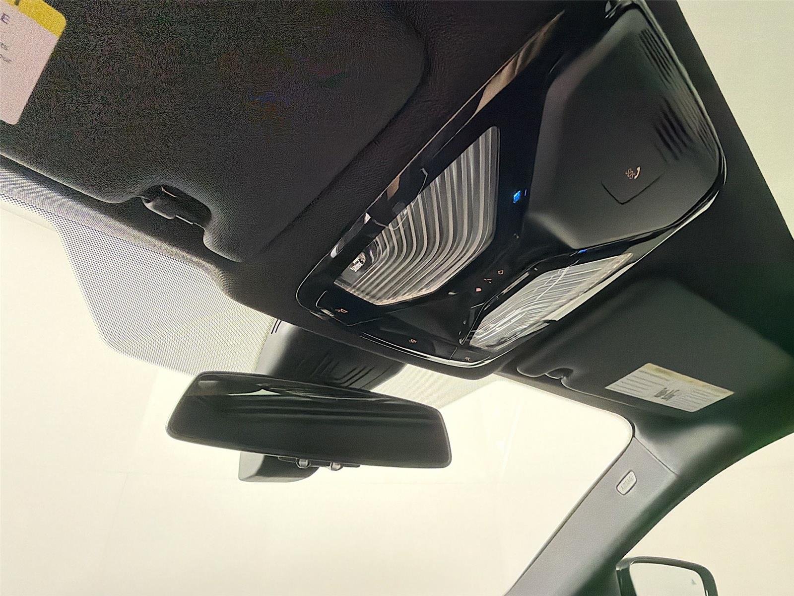 New 2026 Black Sapphire Metallic BMW xDrive40 image 19