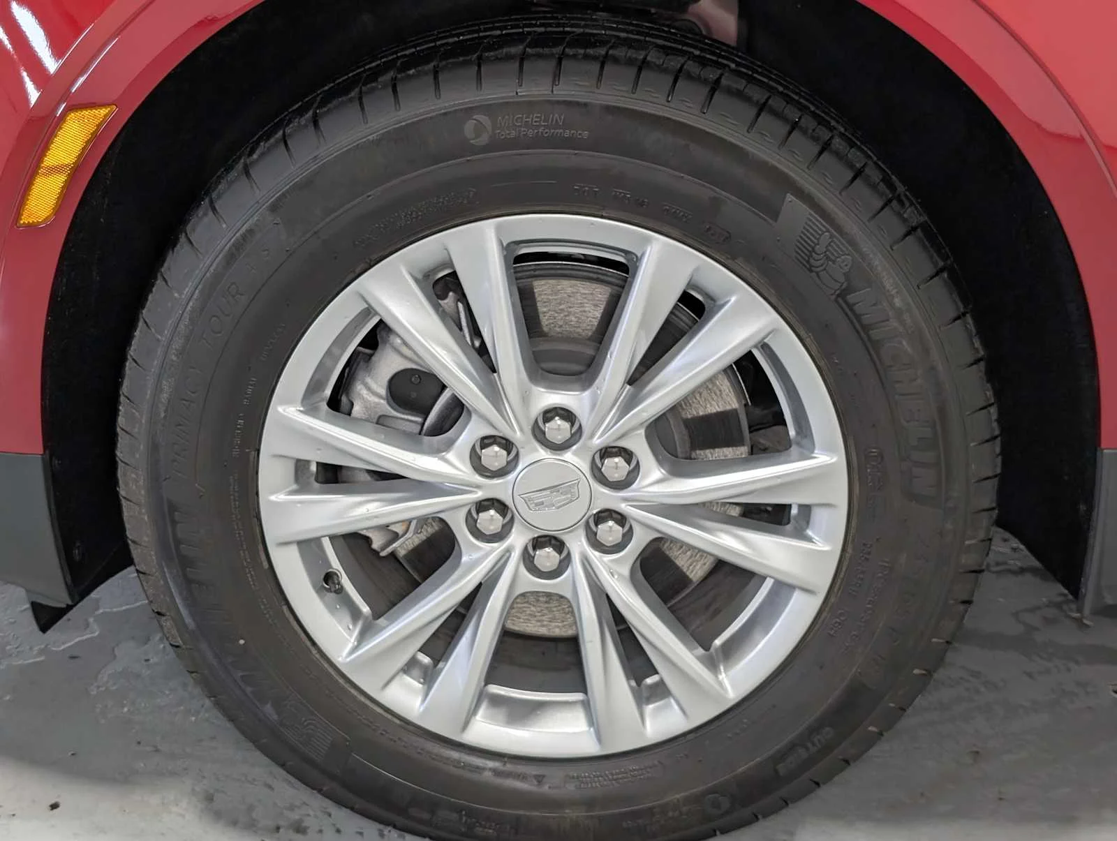 2026 Cadillac XT5 Luxury - Photo 3