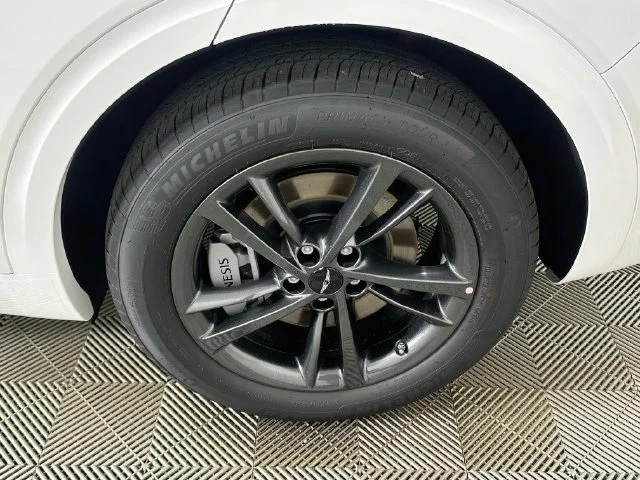 New 2027 White Genesis 2.5T Advanced image 23