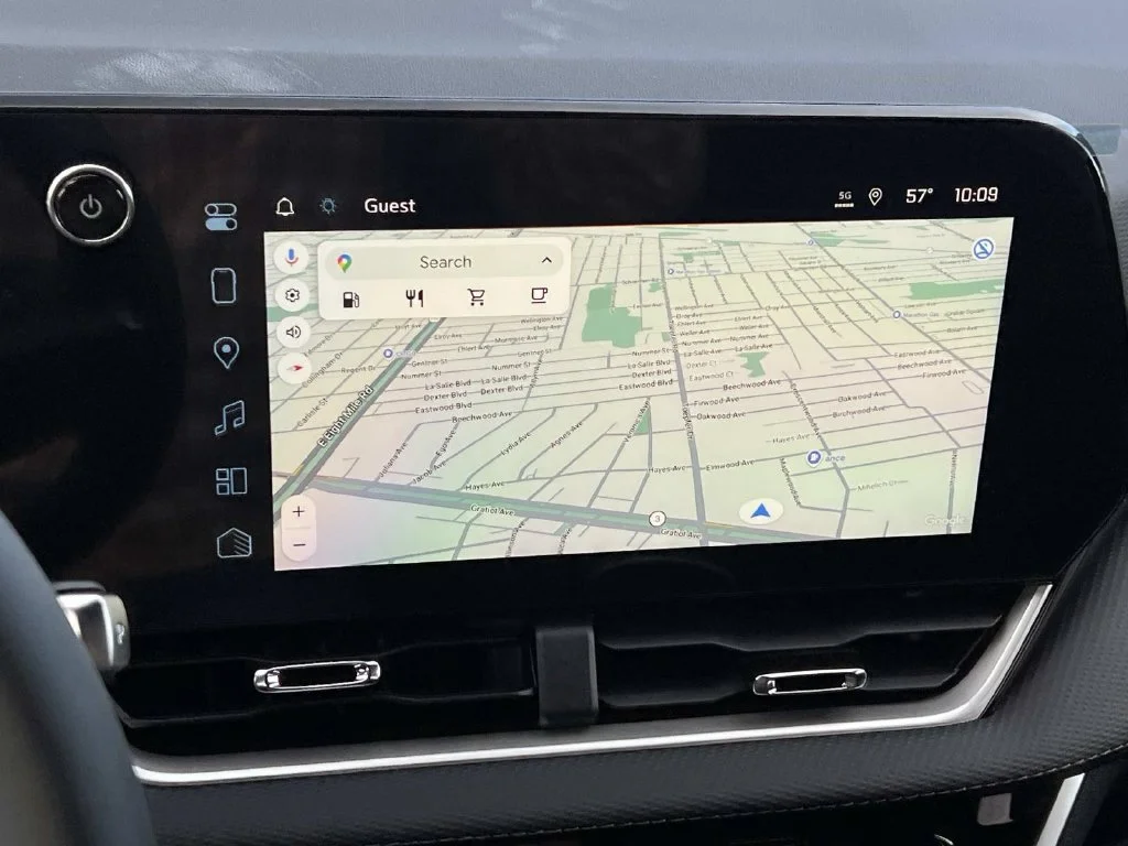 2027 Chevrolet Equinox LT - Photo 16