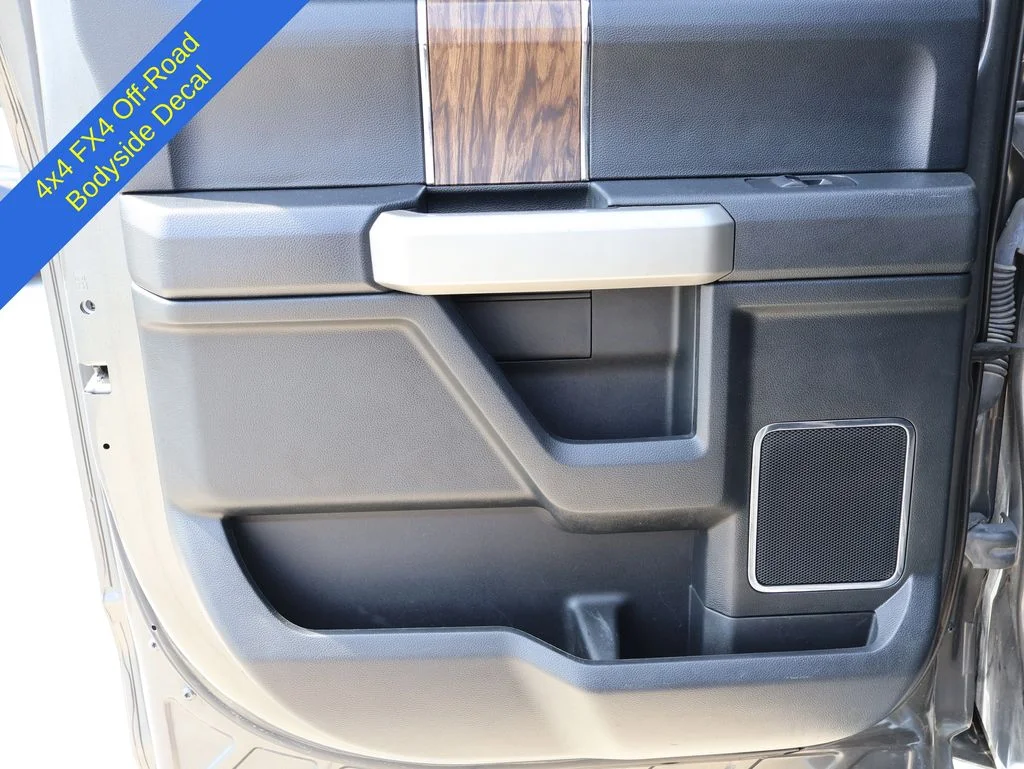 Used 2018 Magnetic Ford Lariat image 18