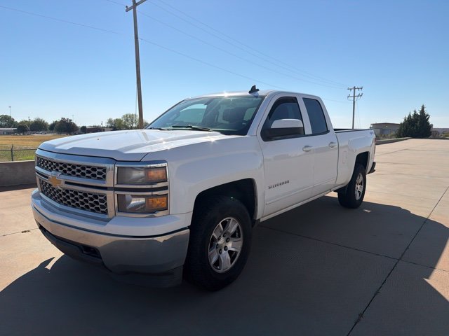 Used 2015 White Chevrolet LT image 1