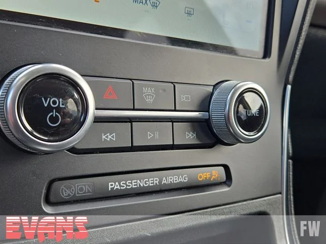 Used 2024 Silver Ford Titanium image 9
