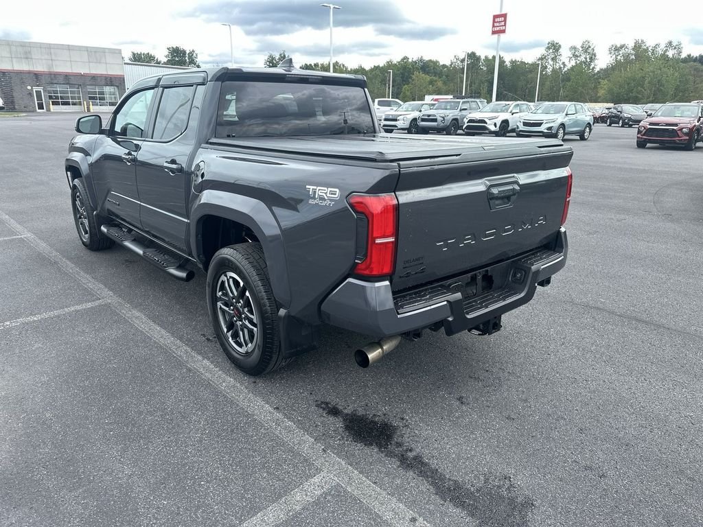 2025 Toyota Tacoma TRD Sport - Photo 6