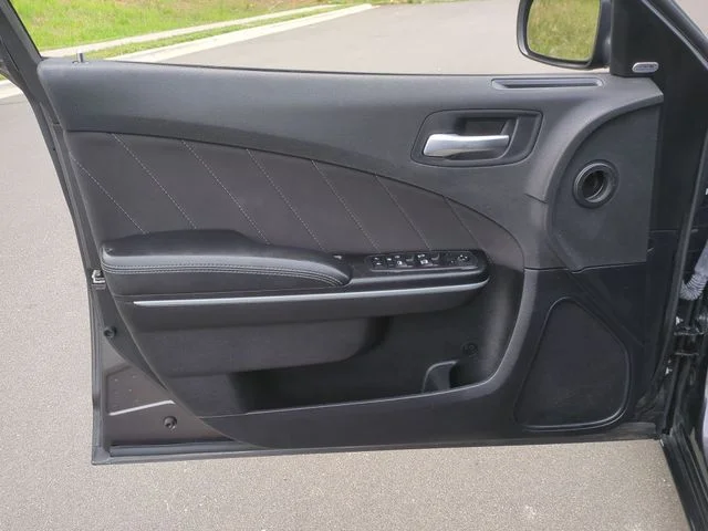 Used 2023 Gray Dodge SXT image 30