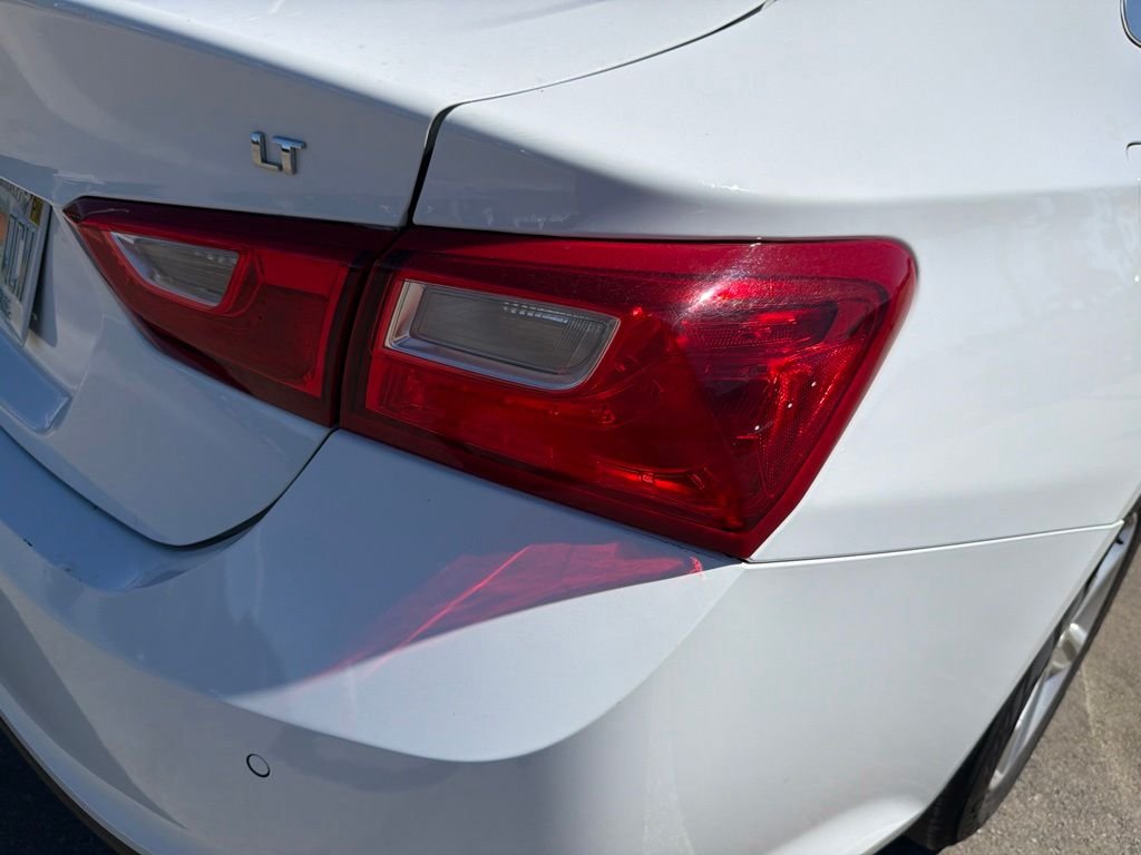 Used 2024 White Chevrolet LT image 4
