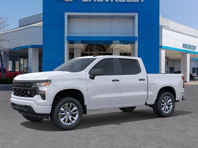 New 2026 Summit White Chevrolet Custom image 3
