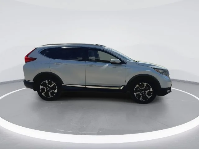 Used 2018  Honda Touring image 12