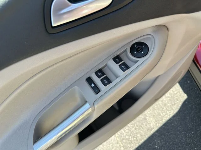 Used 2018 Red Ford SEL image 17