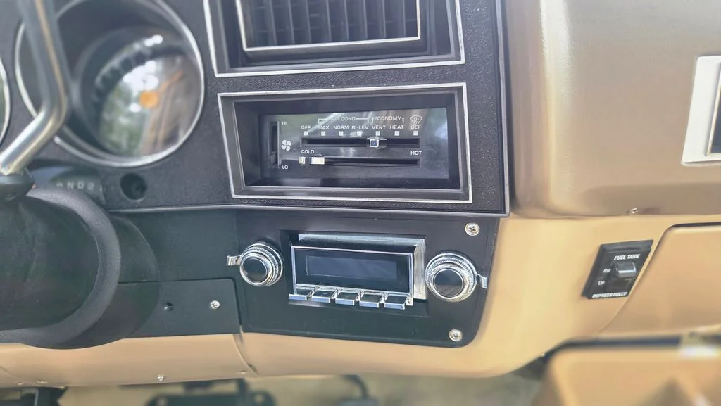 Used 1986 Brown Chevrolet  image 15