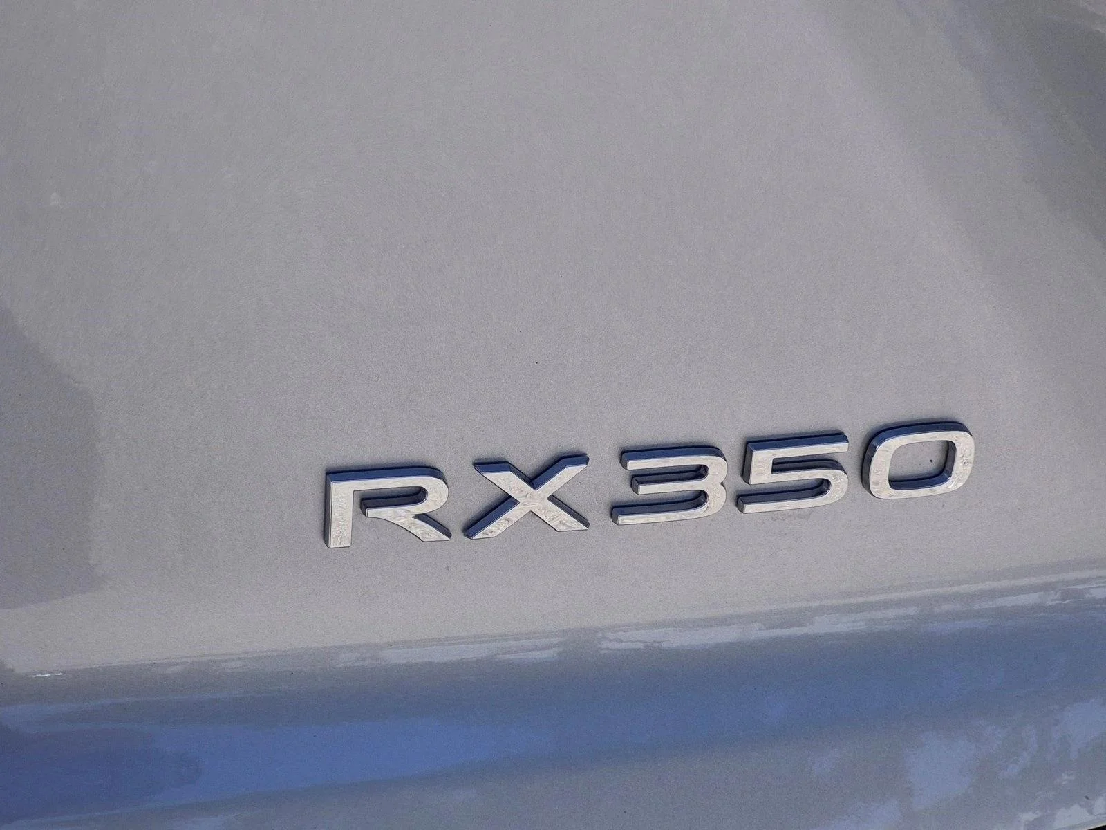 Used 2025 Iridium Lexus RX 350 image 19