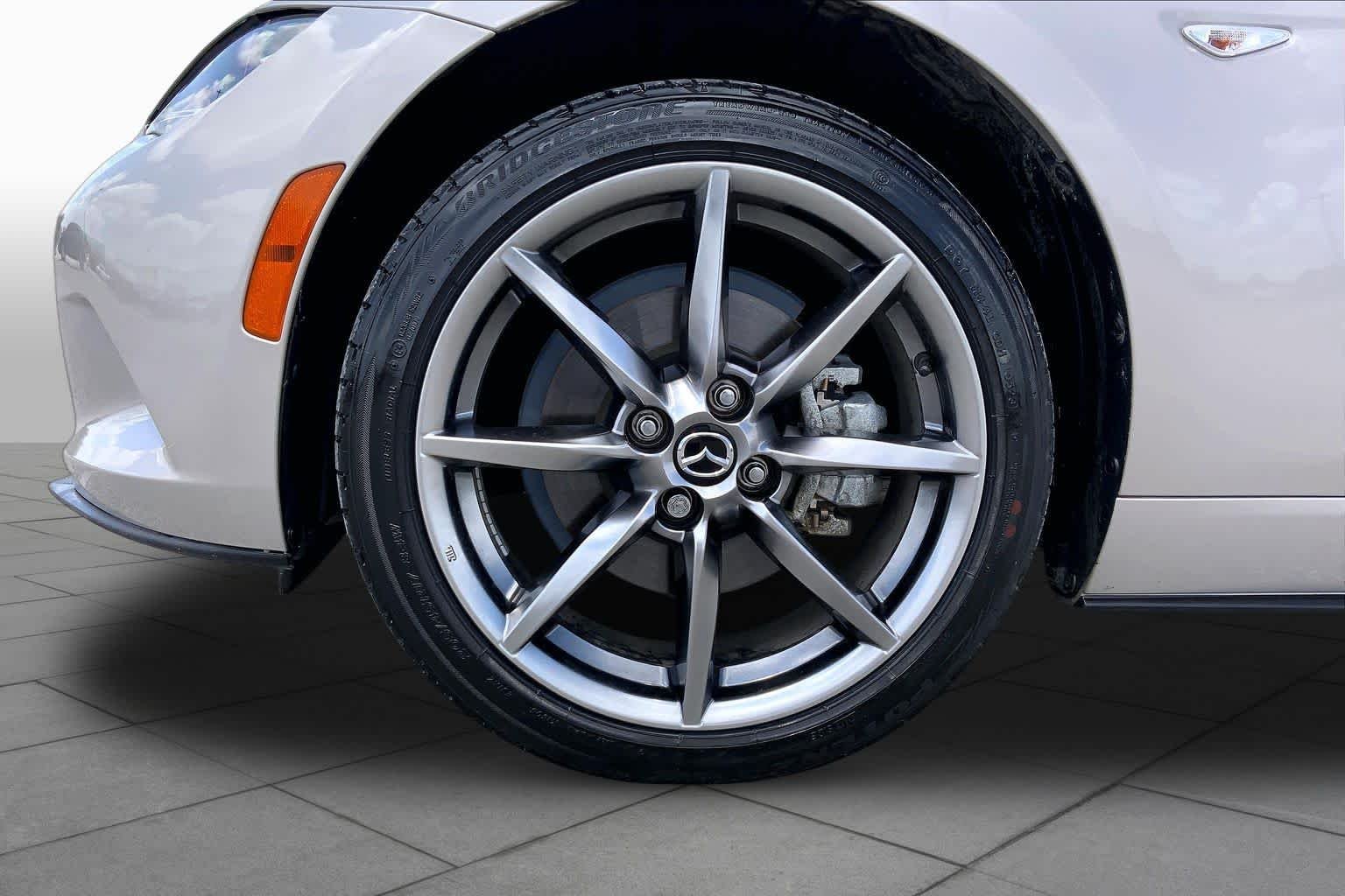Used 2023 Platinum Quartz Metallic Mazda Grand Touring image 10