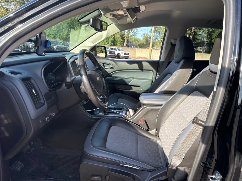 Used 2017 BLACK Chevrolet 4WD Z71 image 9