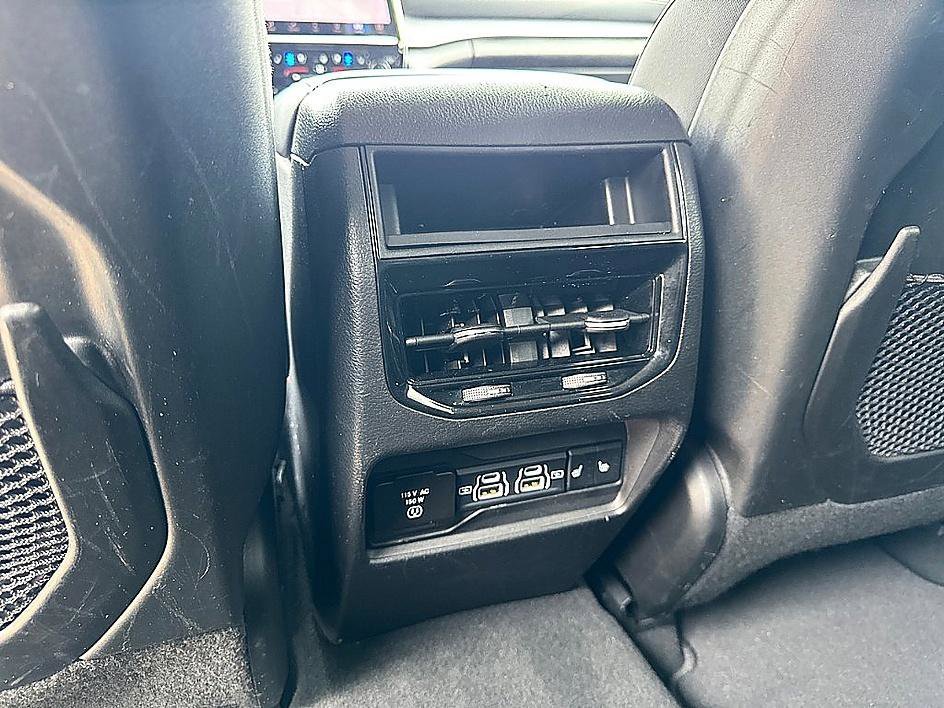 Used 2023 Bright White Clearcoat Jeep Limited image 9