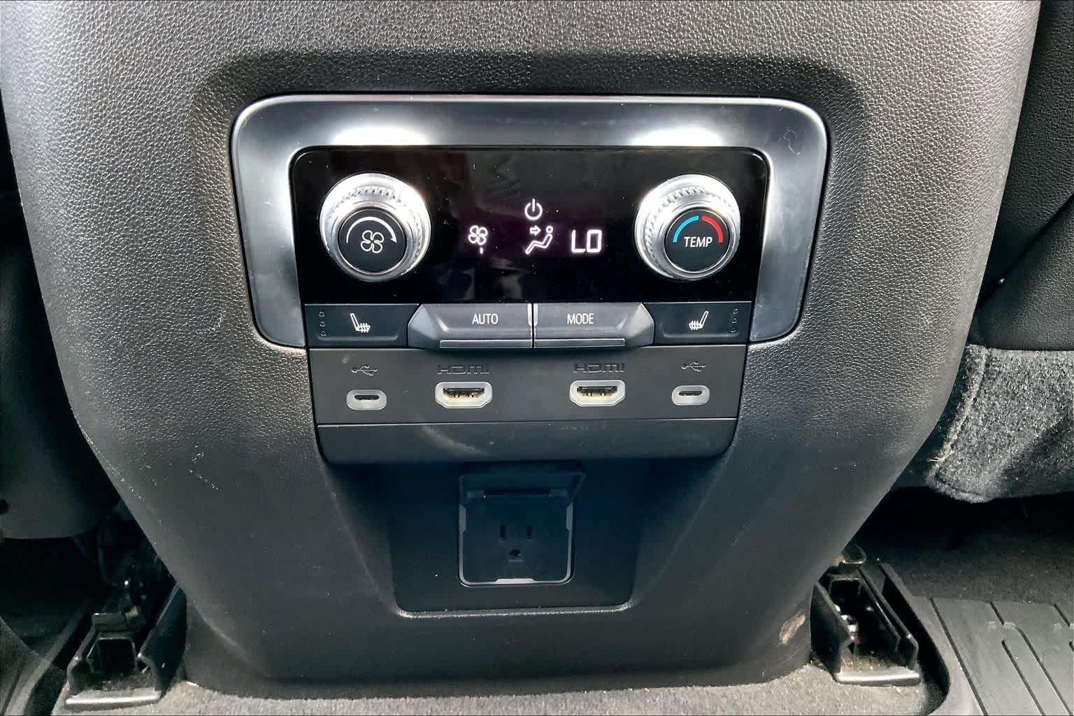 Used 2021 Smokey Quartz Metallic GMC SLT image 32