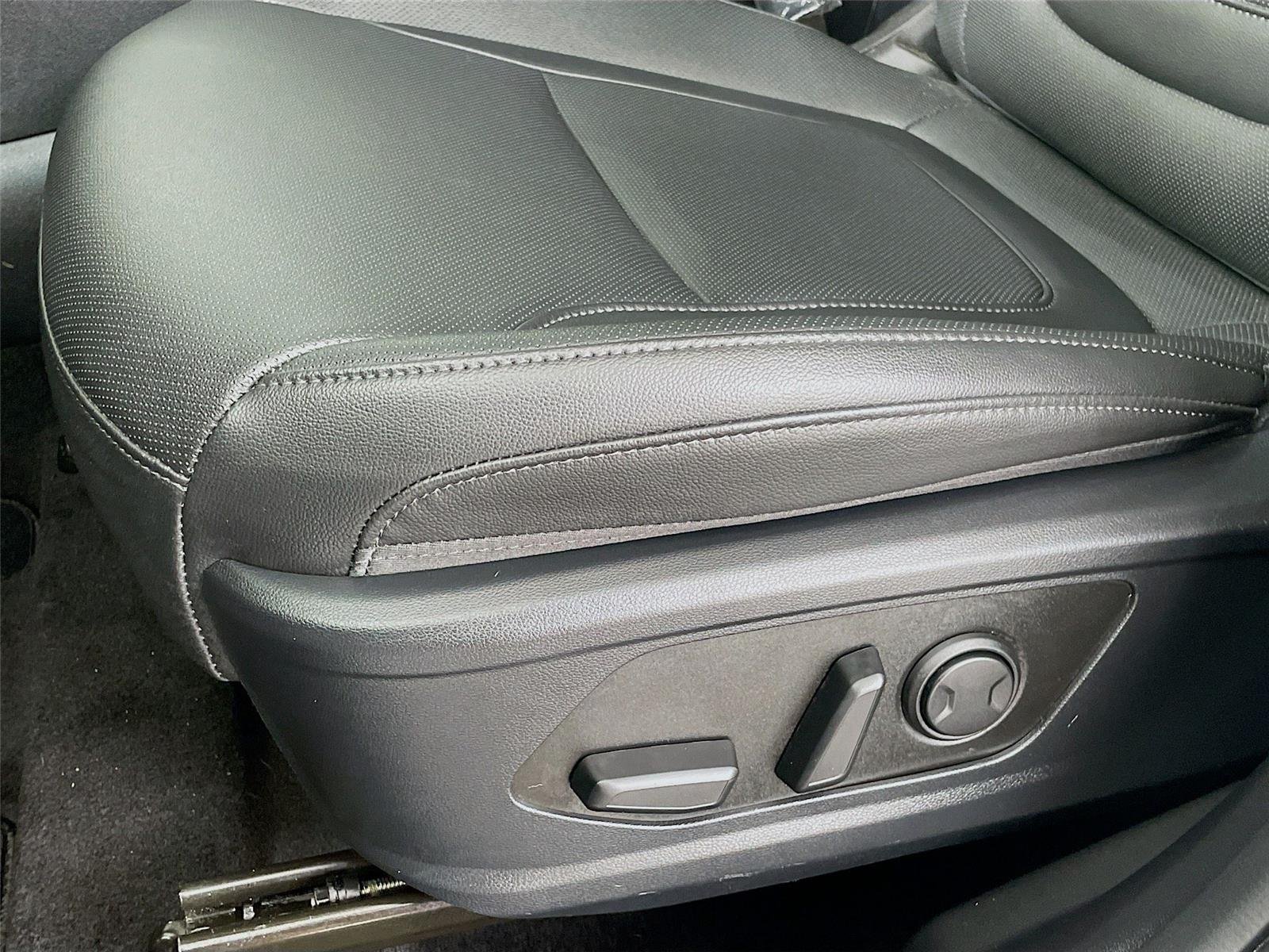 Used 2025 Ecotronic Gray Hyundai SEL Convenience image 21