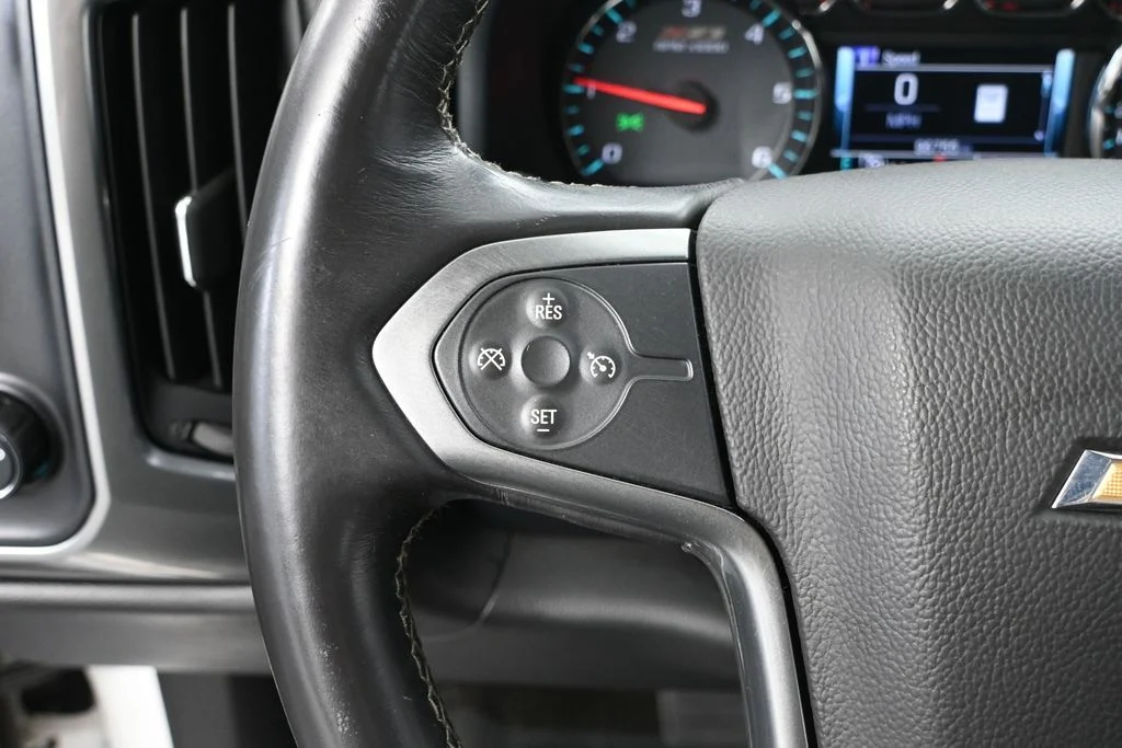 Used 2017 White Chevrolet LT image 31