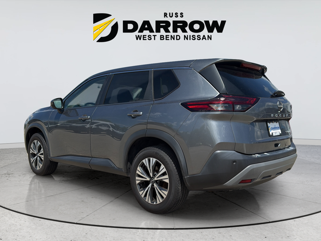Used 2023 Gray Nissan SV image 3