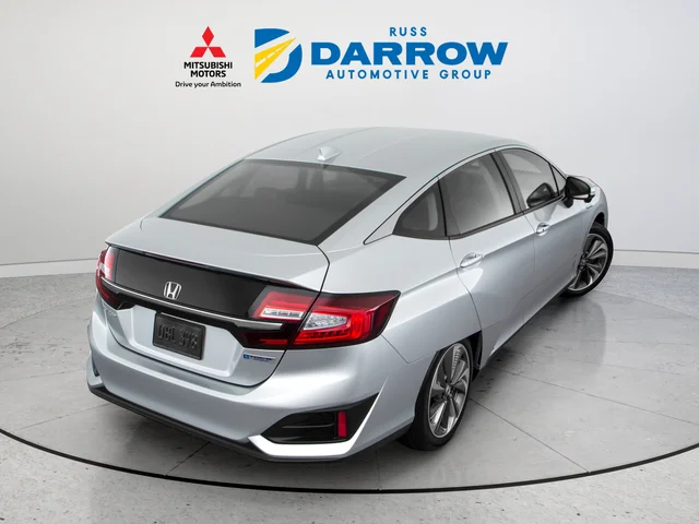 Used 2018 Silver Honda Base image 4