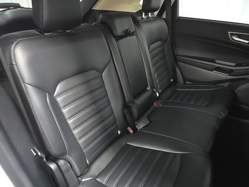 Used 2024 Oxford White Ford SEL image 22