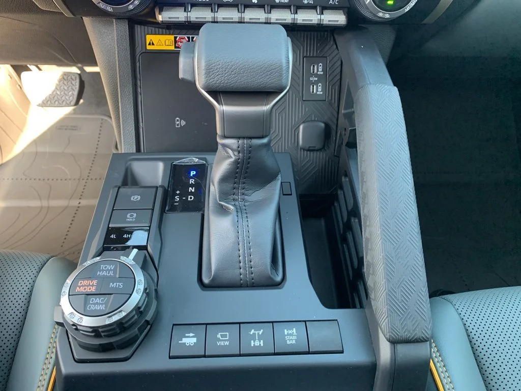 Used 2025 White Toyota Trailhunter image 23