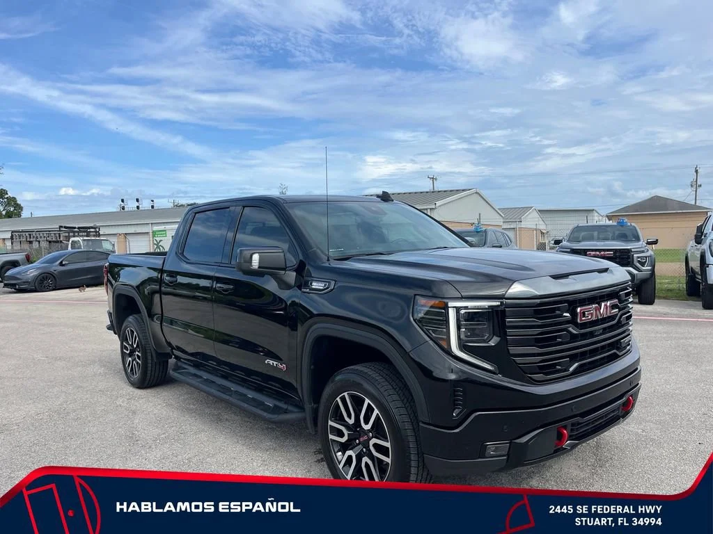 Used 2023 Onyx Black GMC AT4 image 2