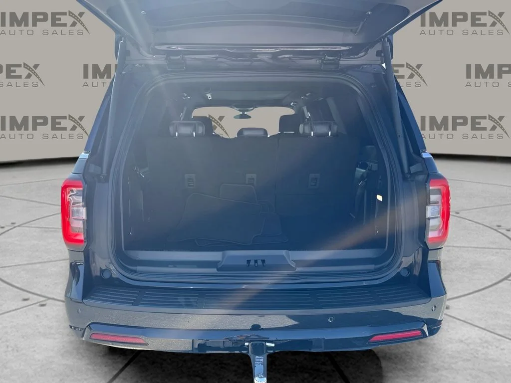 Used 2022 Black Ford Limited image 26