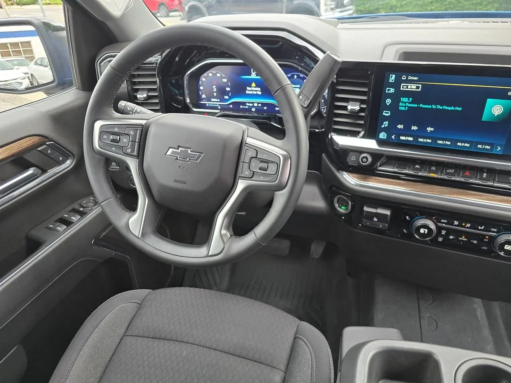 Used 2023 Glacier Blue Metallic Chevrolet RST image 21