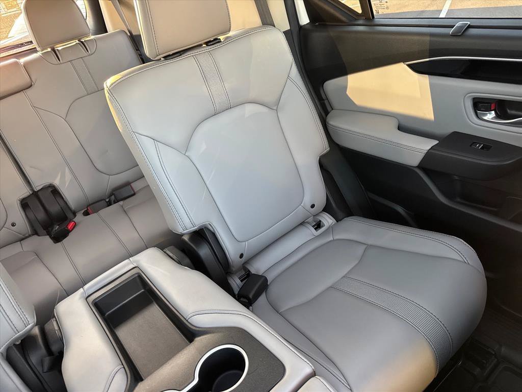 Certified Used 2025 Platinum White Pearl Honda AWD TRG image 46
