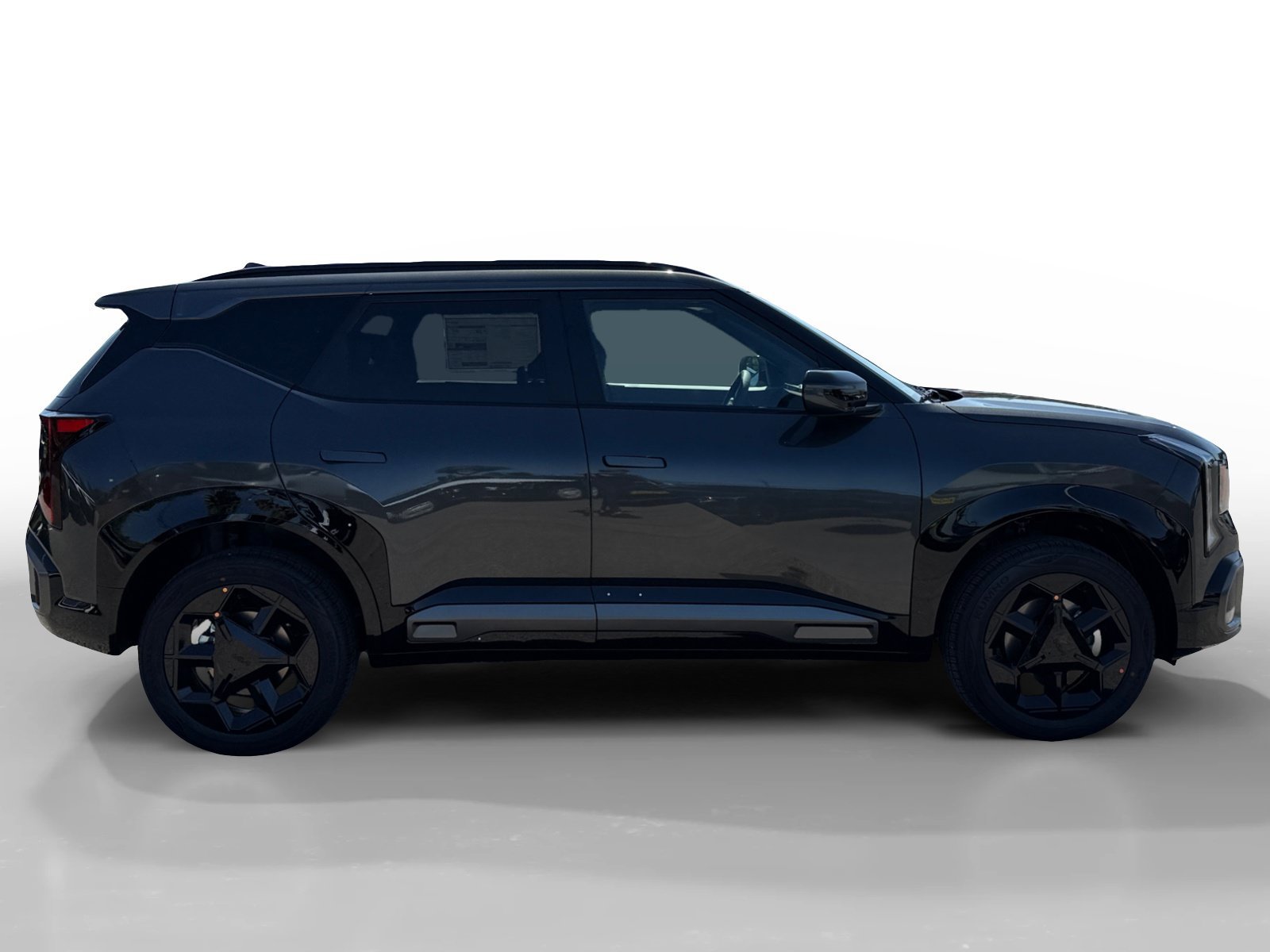 New 2027 Interstellar Gray Kia X-Line S image 6