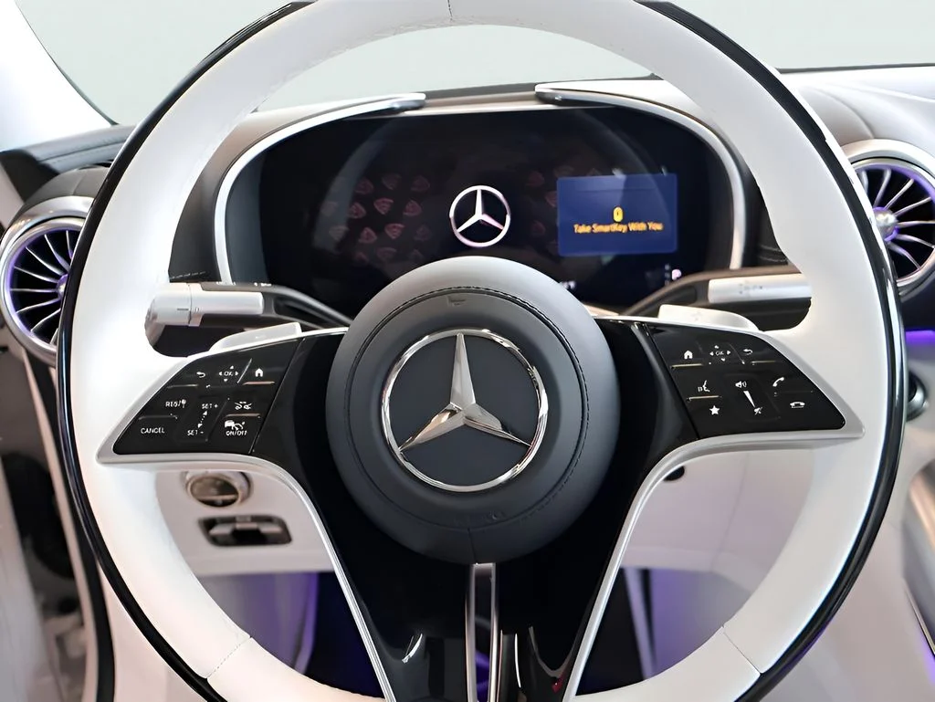 New 2026 MANUFAKTUR moonlight white magno (White Ambiance) Mercedes-Benz Maybach SL 680 image 39