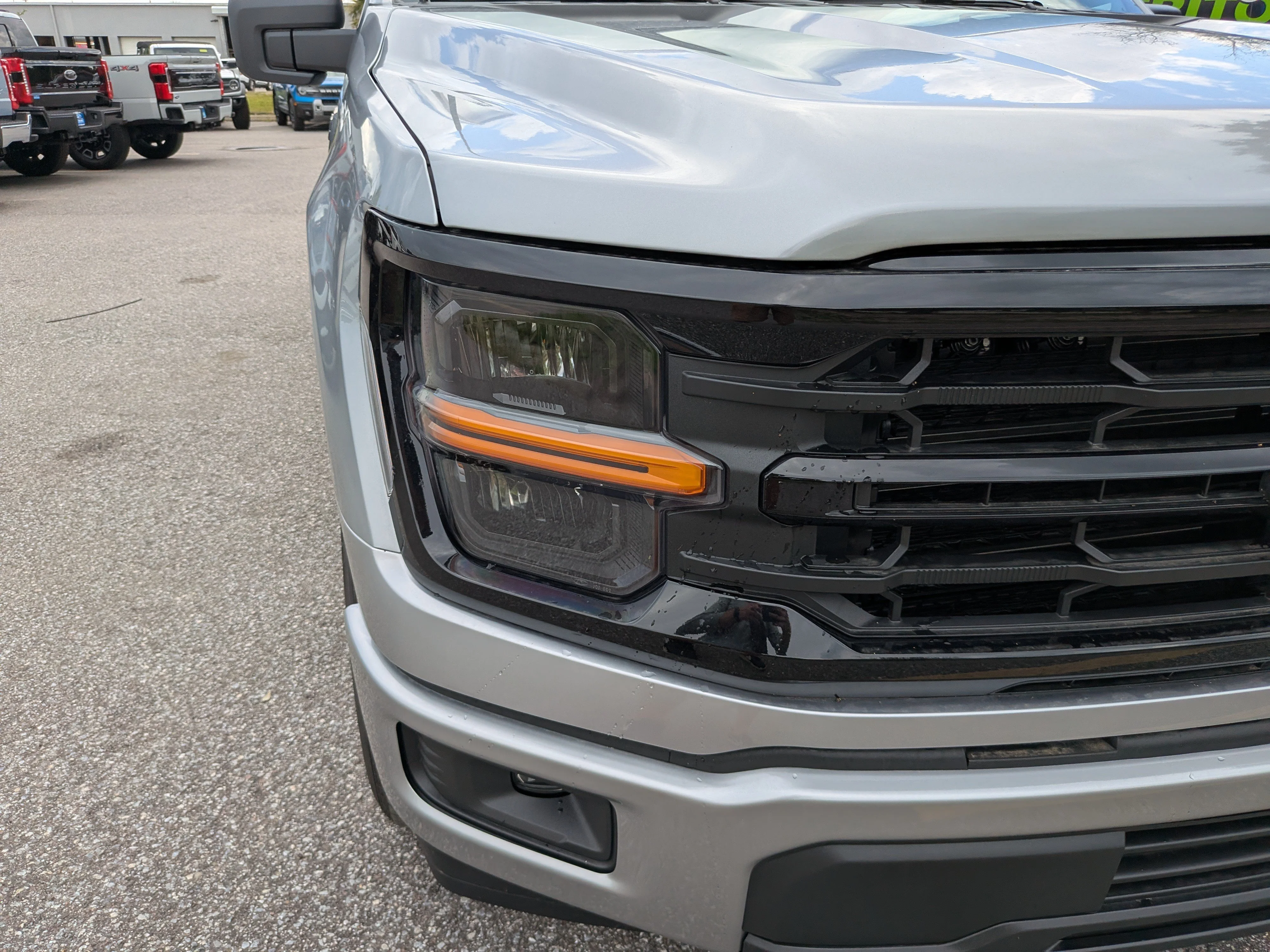 New 2026 Iconic Silver Metallic Ford XLT image 9