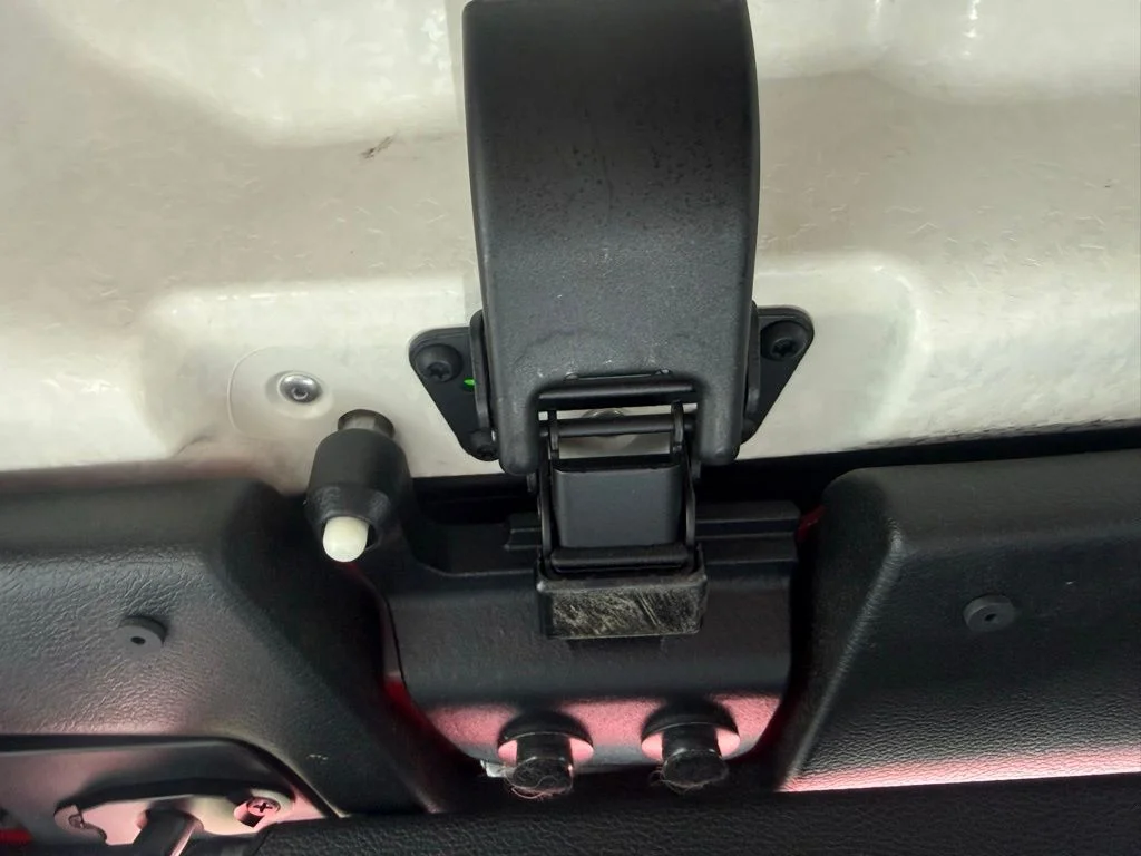 Certified Used 2020 Firecracker Red Clearcoat Jeep Sport image 33
