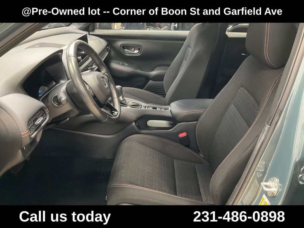 Used 2024  Honda Sport image 13