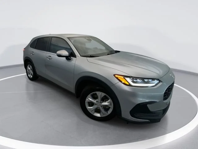 Used 2023 Silver Honda LX image 1
