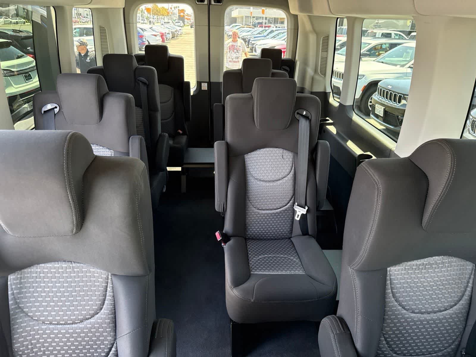 Used 2022 Oxford White Ford XLT image 22