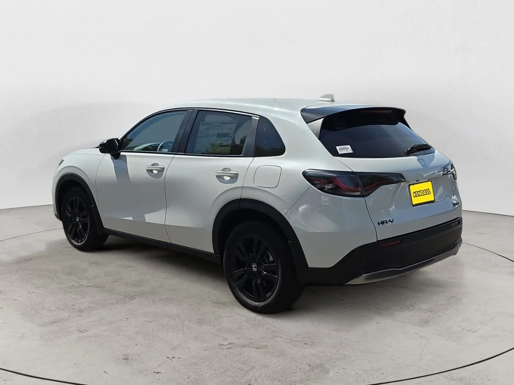 2026 Honda HR-V Sport - Photo 3