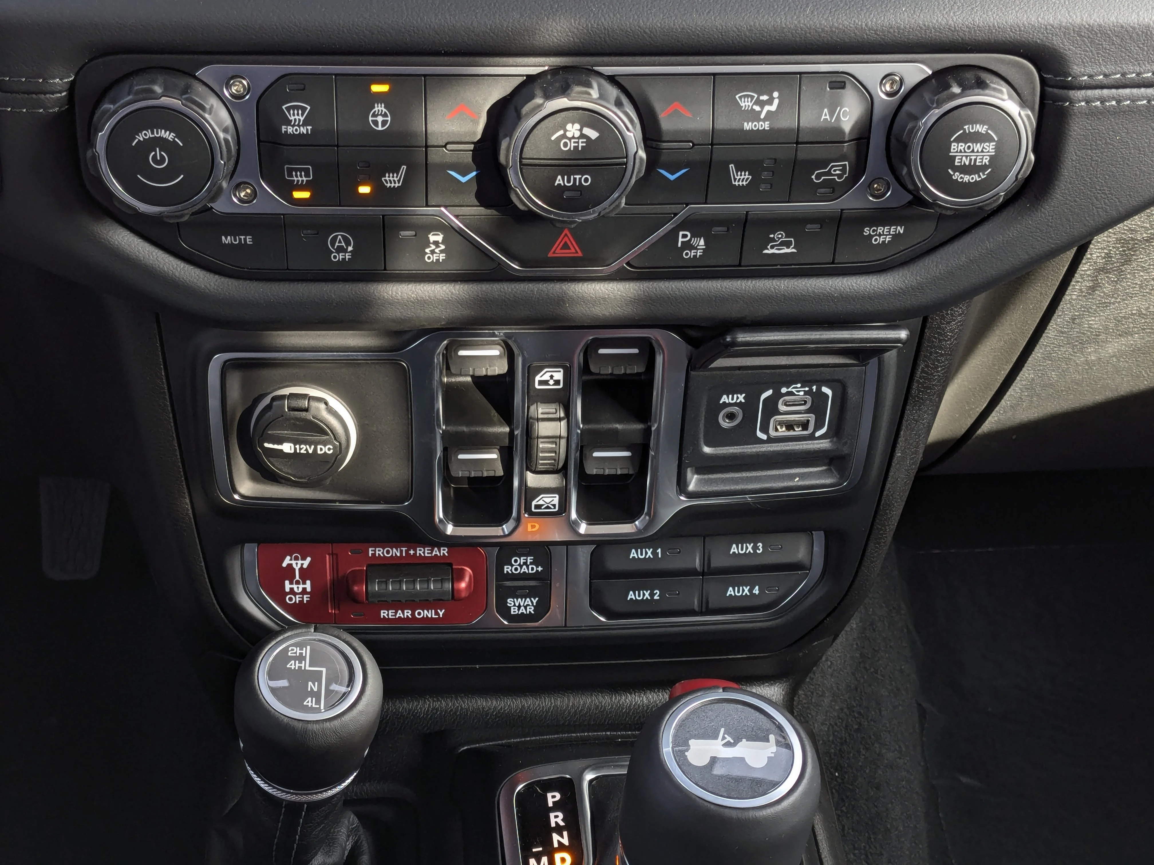 New 2026 White Jeep Rubicon - - Nappa Lthr - 3-Pc Hard Top - 8-Spd Auto - Safety Grp - Conv Grp & More! image 21