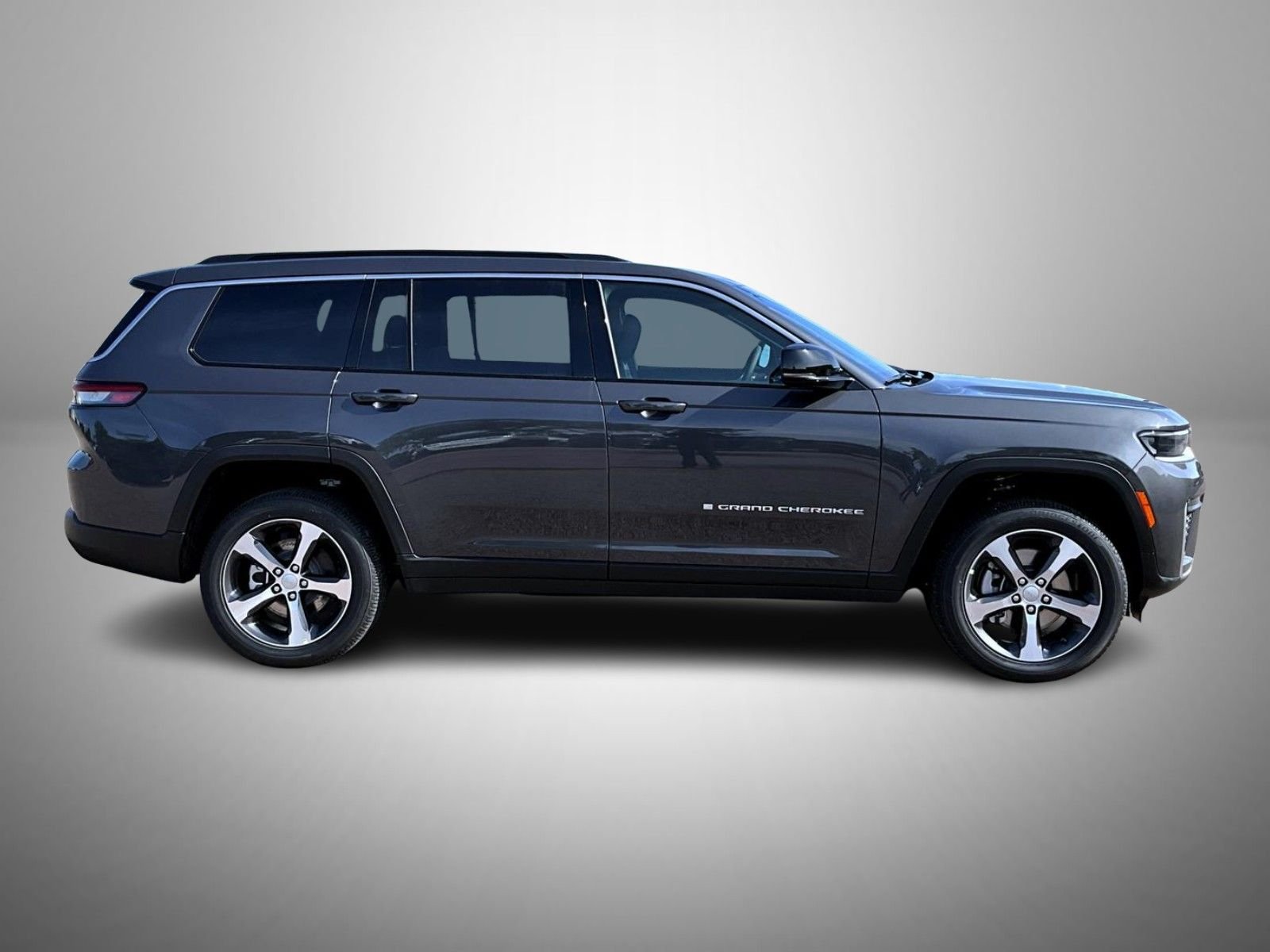 New 2026 Baltic Gray Metallic Clear-Coat Exterior Paint Jeep Limited image 4