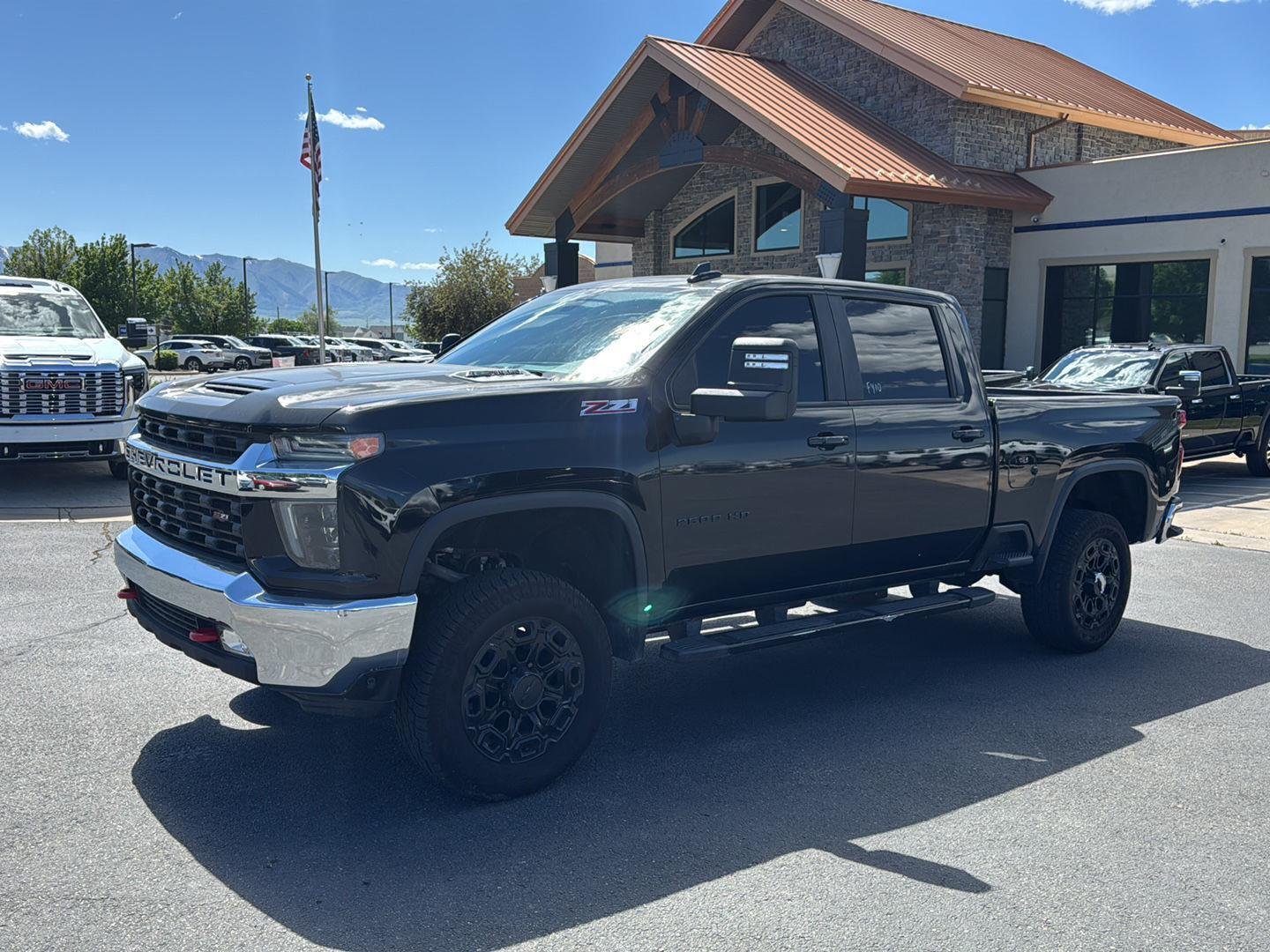 2021 Chevrolet Silverado HD LT 4WD Crew Cab Standard Box's photo