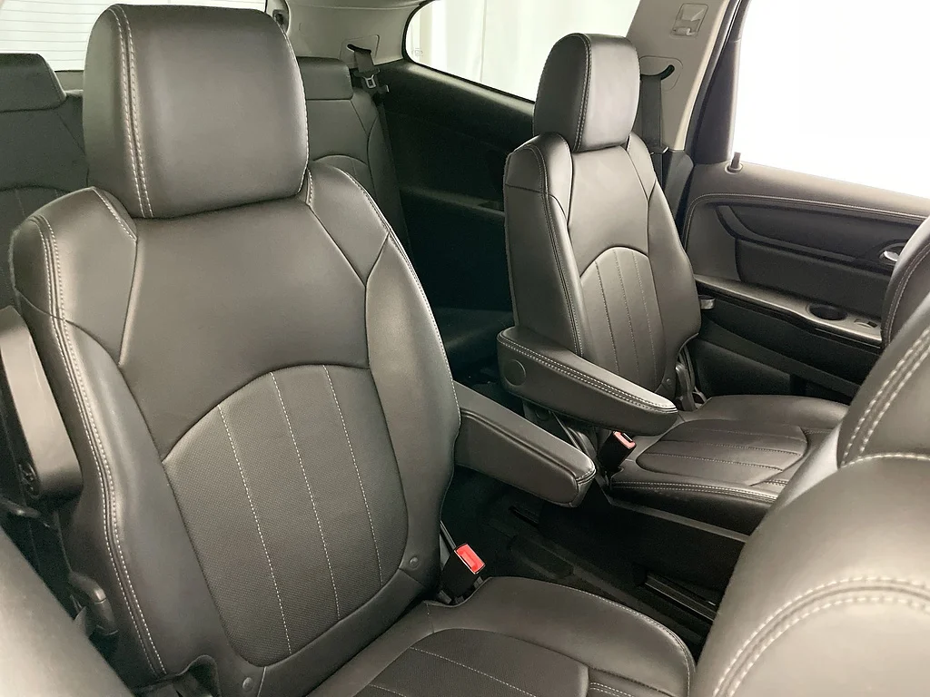 Used 2017 Tungsten Metallic Chevrolet Premier image 26