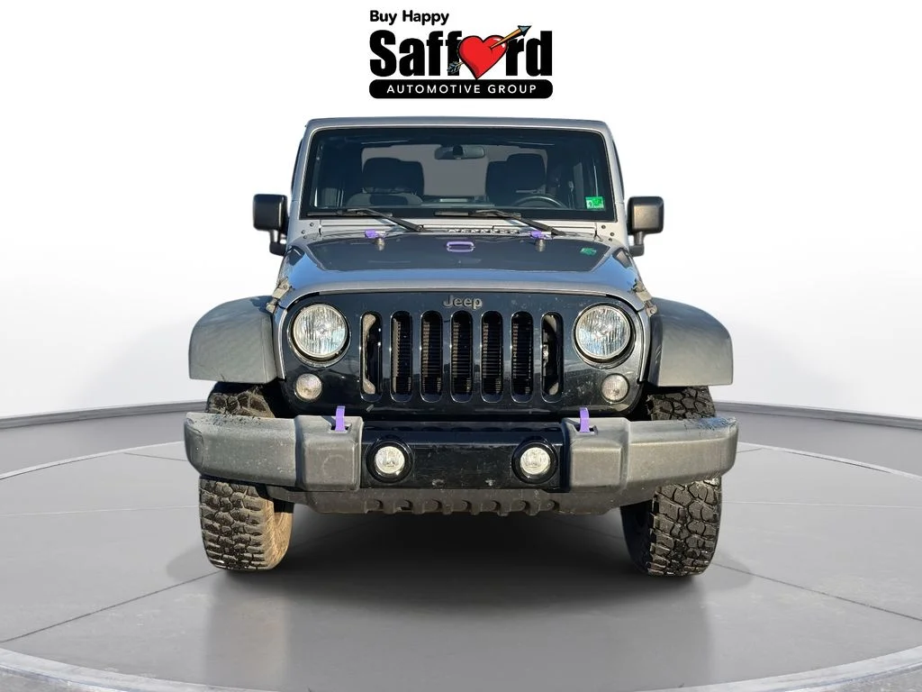 Used 2016 Billet Silver Metallic Clearcoat Jeep Sport image 8