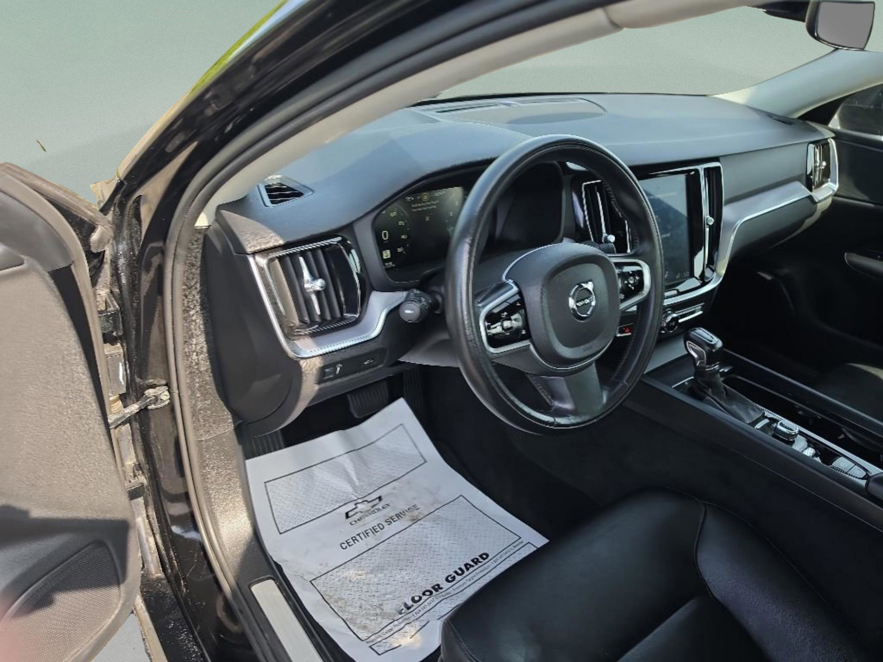 2020 Volvo S60 Momentum - Photo 13