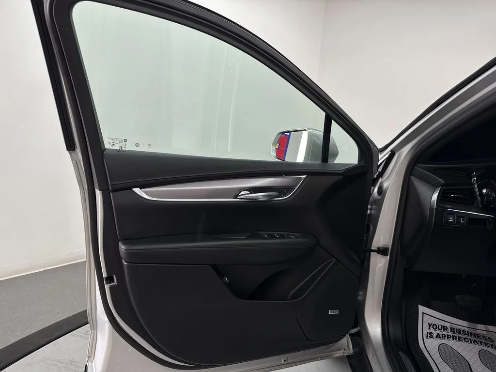 Used 2020 Radiant Silver Metallic Cadillac Luxury image 12